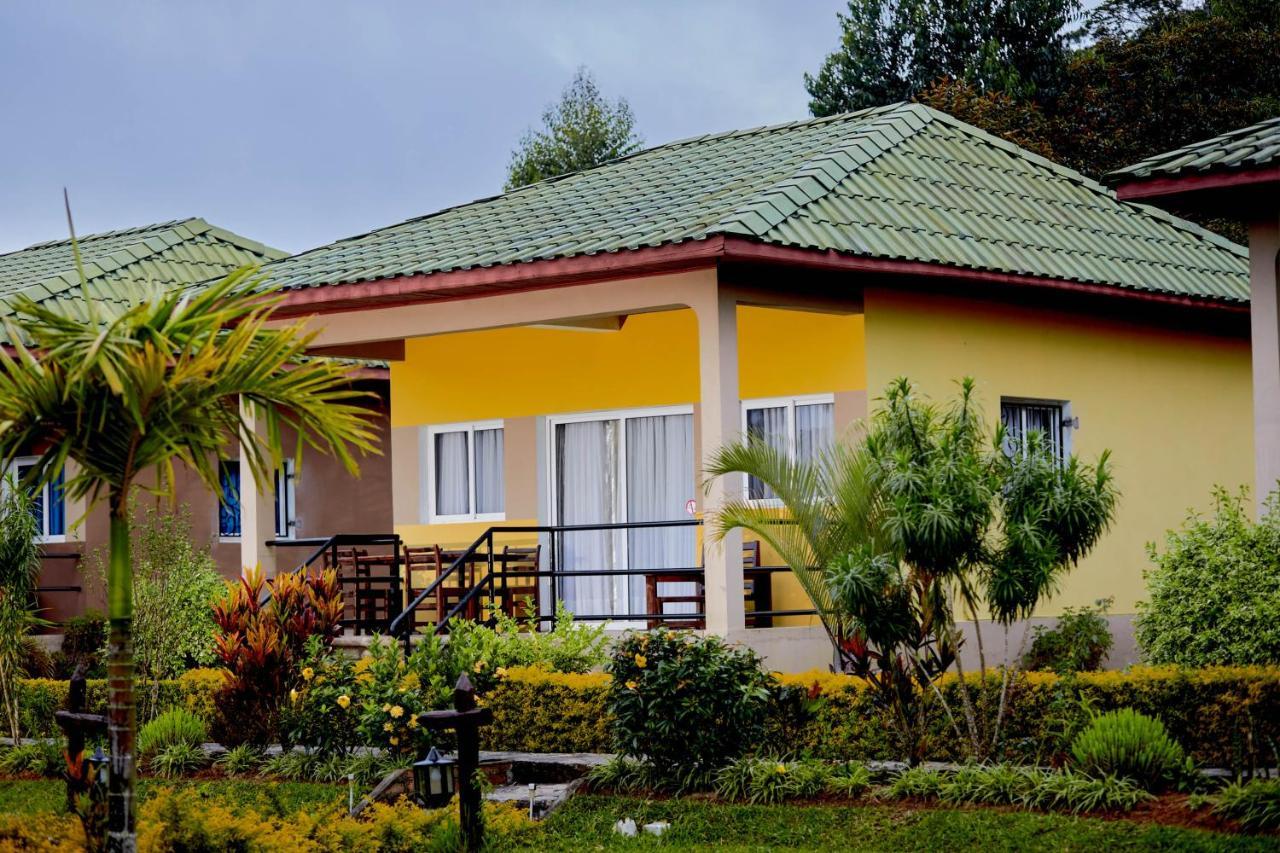 Andasibe Lemurs Lodge Экстерьер фото