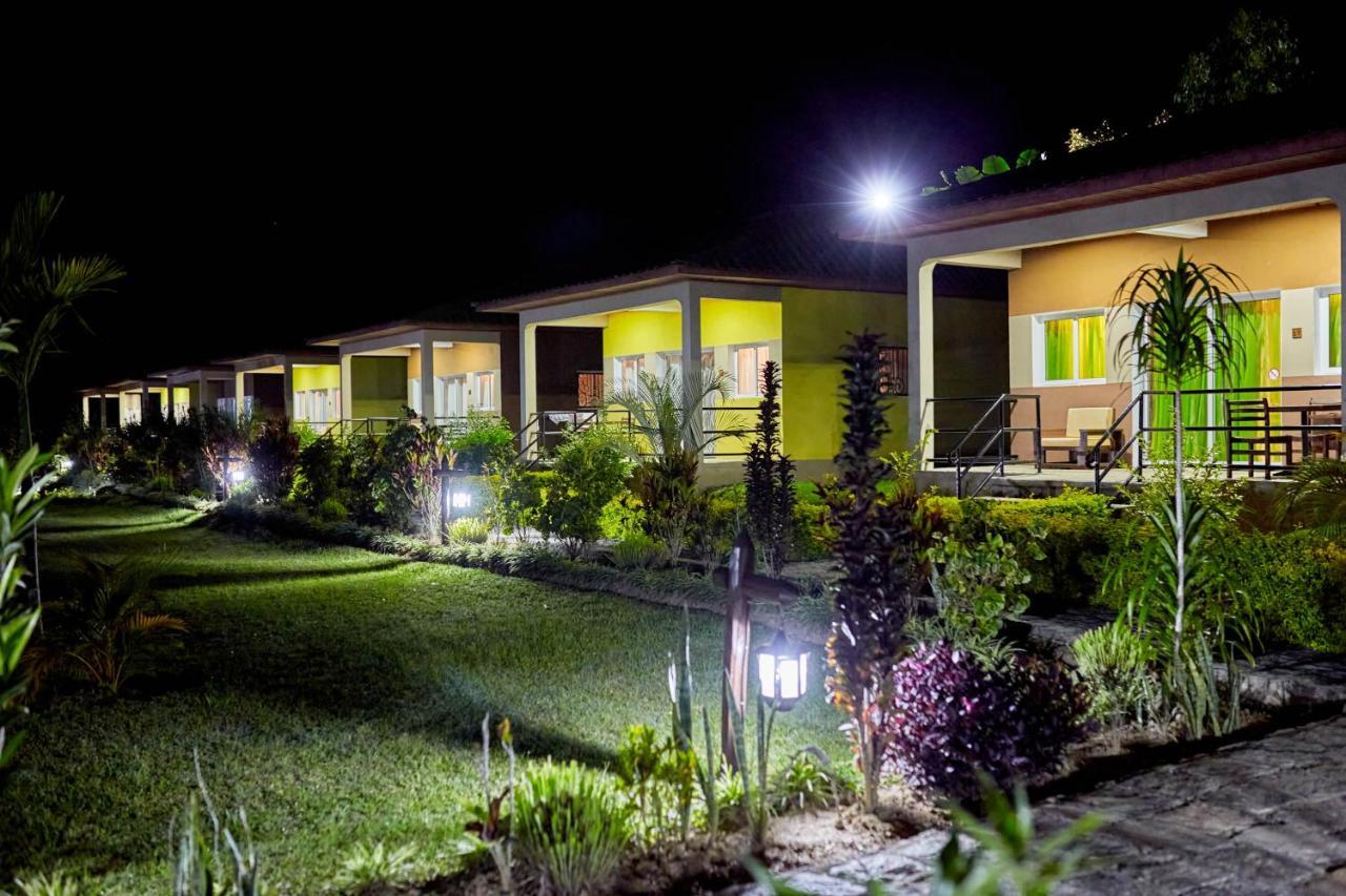 Andasibe Lemurs Lodge Экстерьер фото