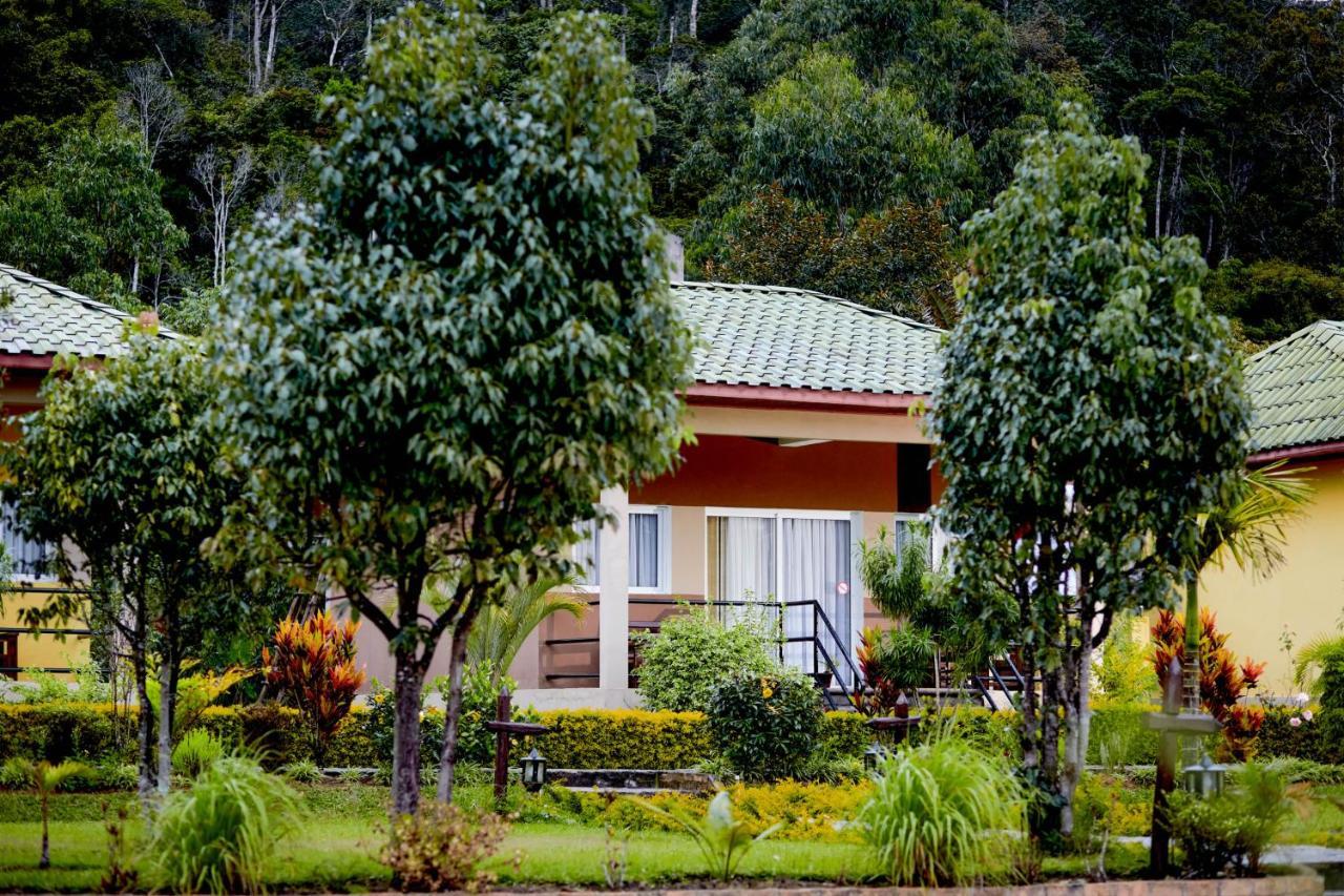 Andasibe Lemurs Lodge Экстерьер фото