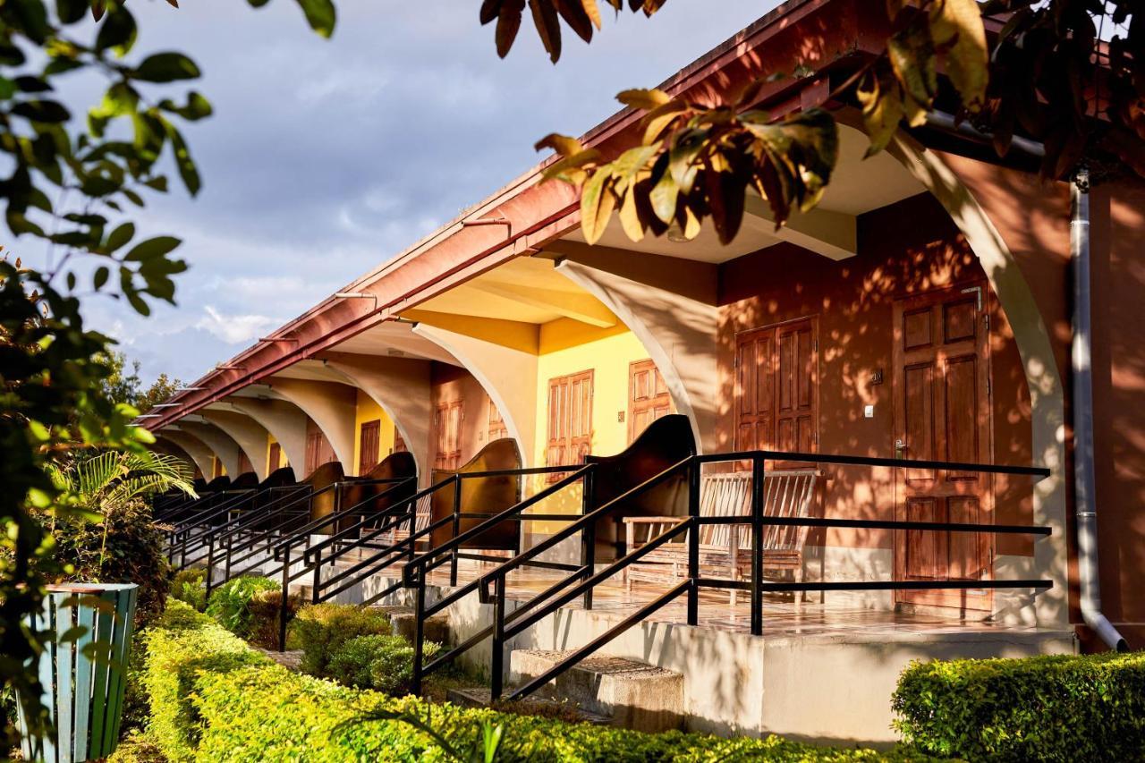 Andasibe Lemurs Lodge Экстерьер фото