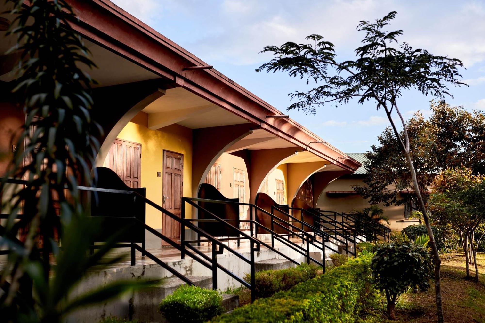 Andasibe Lemurs Lodge Экстерьер фото